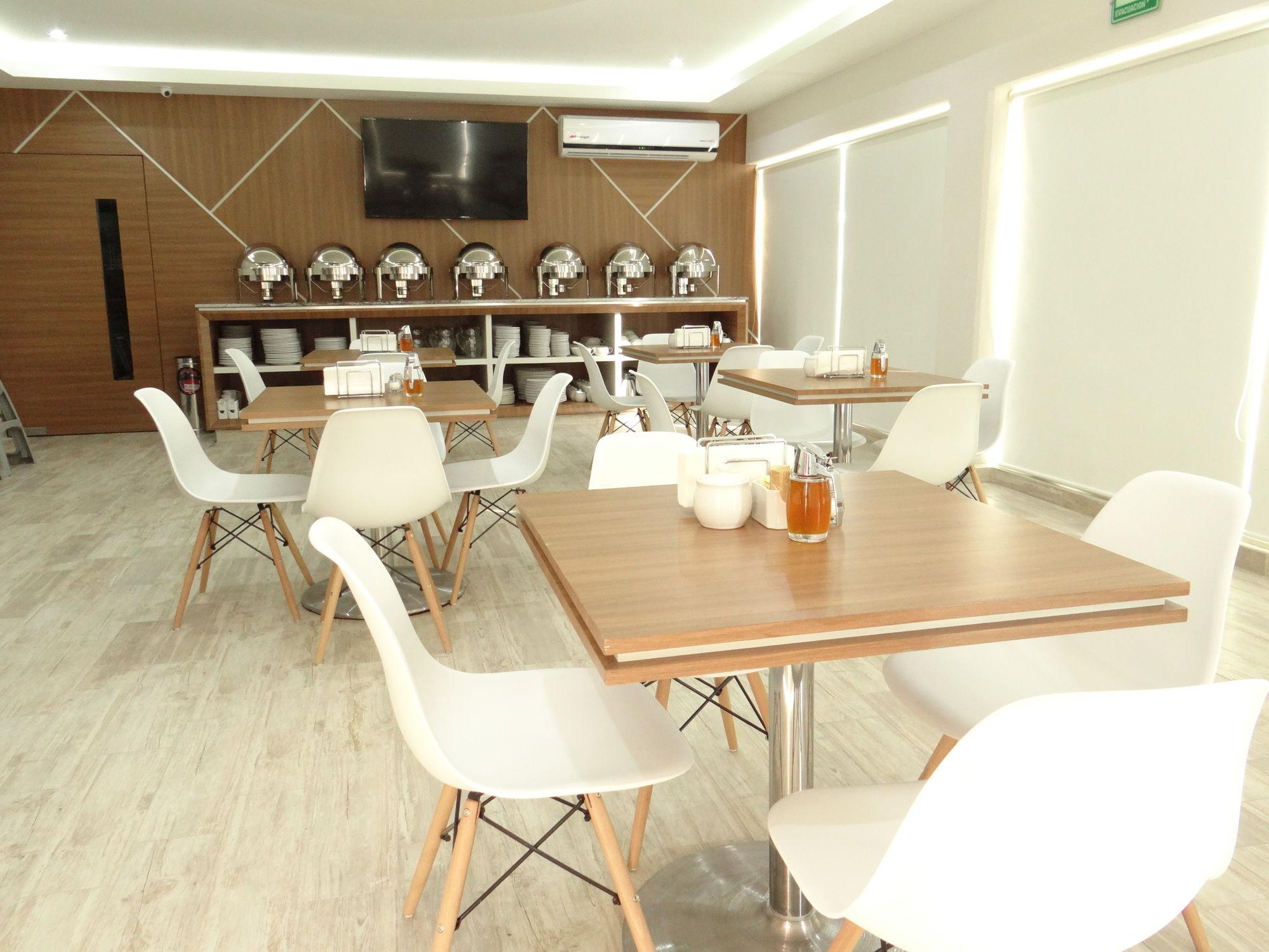 Hotel Soleil Business Class Леон Экстерьер фото